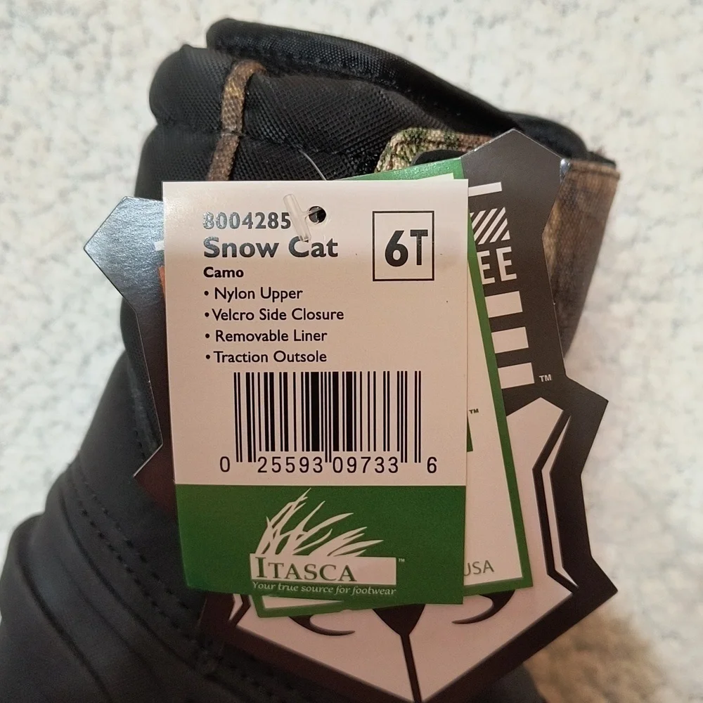 NWT Child's Camo/Black Itasca Snow Cat Winter Boots Size 6T
